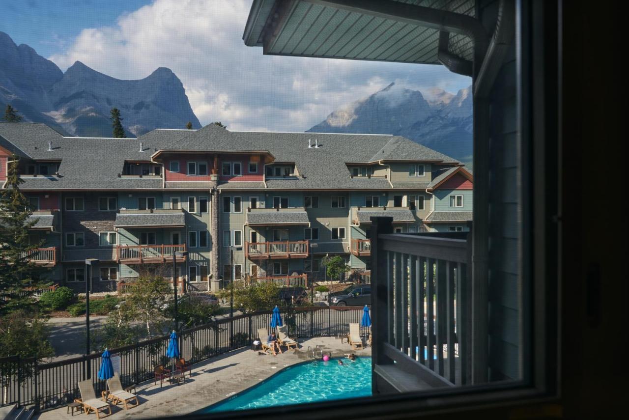 Mtn View Escape With King Size Bed With Outdoor Pool - Banff Pass Included! Apartment Canmore Exterior foto